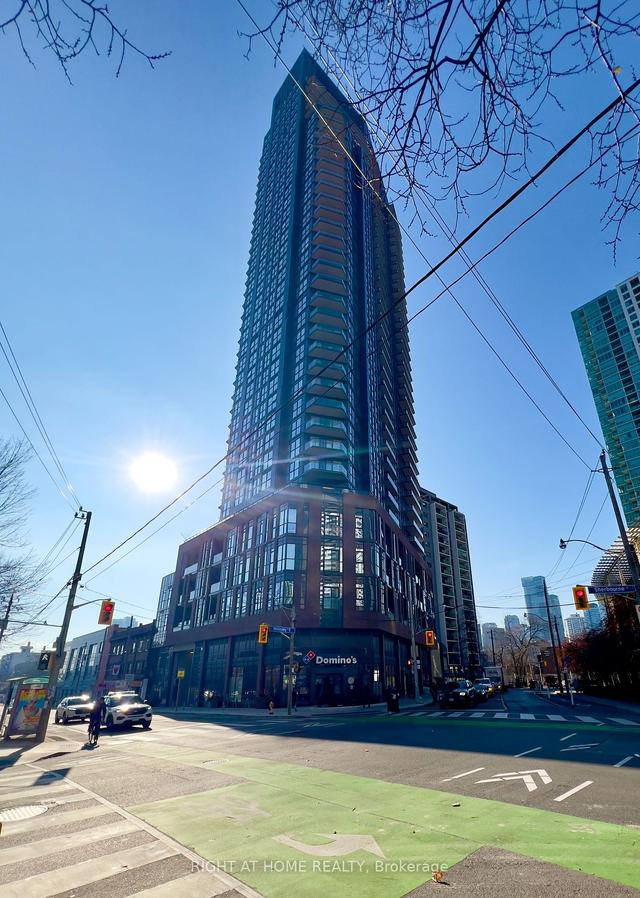 2404 - 159 Wellesley St E, Condo with 2 bedrooms, 2 bathrooms and 1 parking in Toronto ON | Image 35