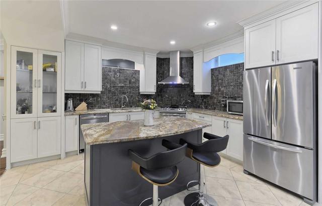 130 Willis Rd, House detached with 4 bedrooms, 6 bathrooms and 8 parking in Vaughan ON | Image 8
