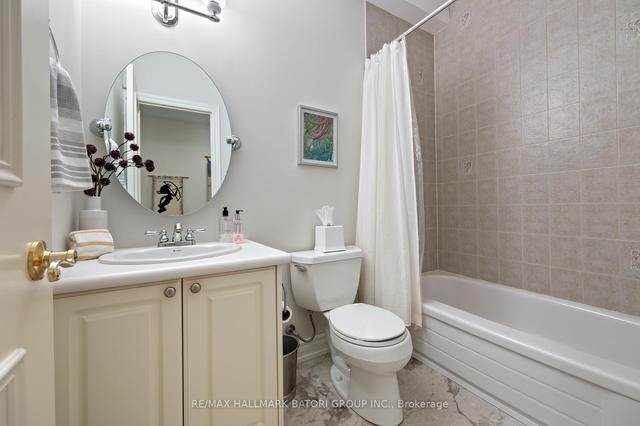 111 Latimer Ave, House detached with 4 bedrooms, 4 bathrooms and 3 parking in Toronto ON | Image 18