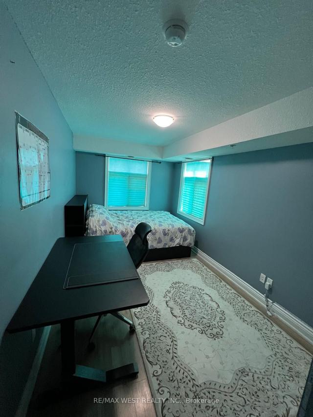 401 - 64 Frederick Dr, Condo with 3 bedrooms, 2 bathrooms and 1 parking in Guelph ON | Image 9