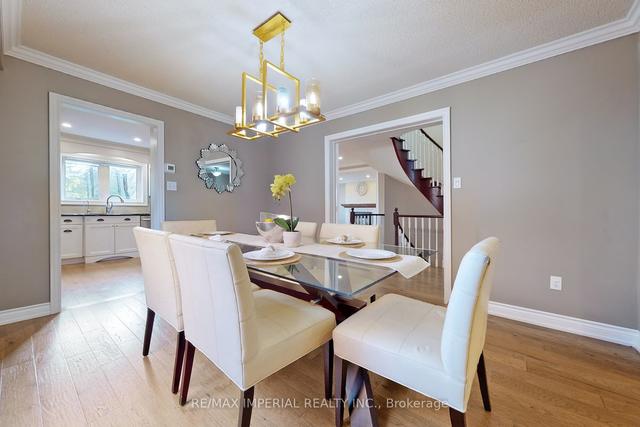 158 Chambers Cres, House detached with 4 bedrooms, 4 bathrooms and 6 parking in Newmarket ON | Image 40