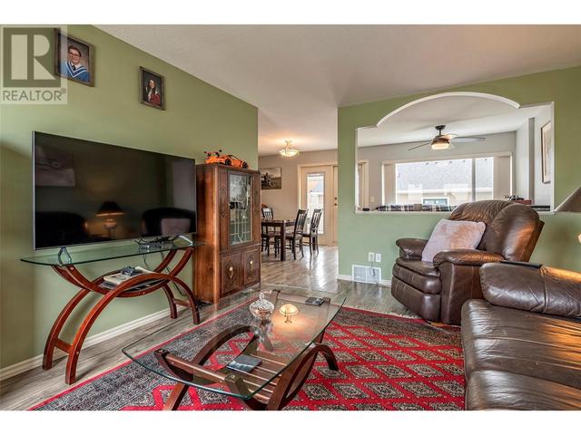 4405 - 20 Street Unit# 8, House attached with 2 bedrooms, 1 bathrooms and 3 parking in Vernon BC | Image 12