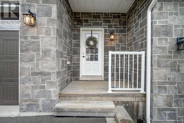 111 Larkview Terr, House attached with 3 bedrooms, 3 bathrooms and null parking in Halifax NS | Image 2