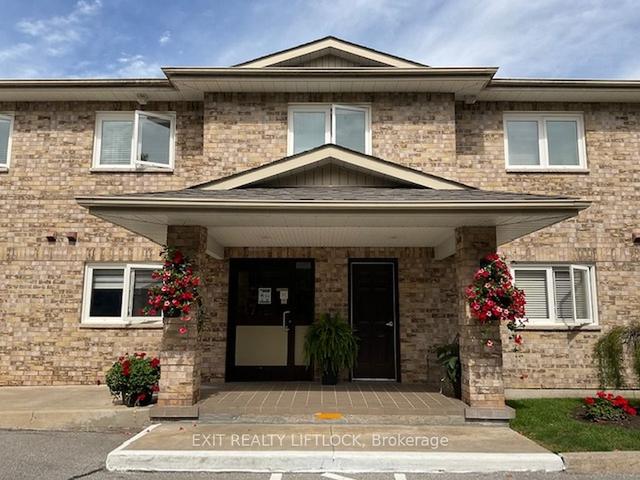 103 - 878 Armour Rd, Condo with 1 bedrooms, 1 bathrooms and 1 parking in Peterborough ON | Image 2