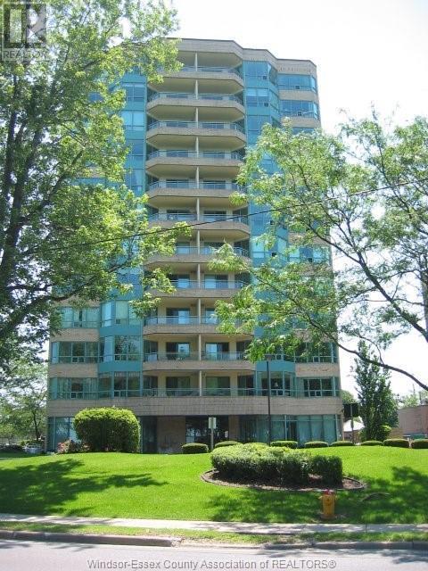 707 - 3601 Riverside Drive East, Condo with 2 bedrooms, 2 bathrooms and null parking in Windsor ON | Image 2
