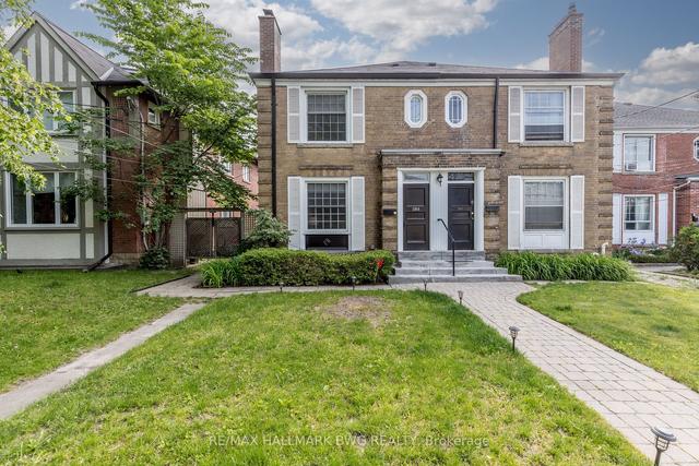 384 Davenport Rd, House detached with 2 bedrooms, 1 bathrooms and 0 parking in Toronto ON | Image 1