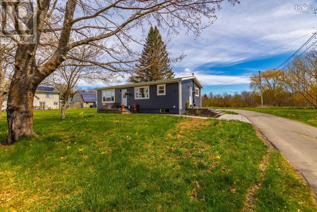 96 Victoria St, House detached with 2 bedrooms, 1 bathrooms and null parking in Middleton NS | Image 48