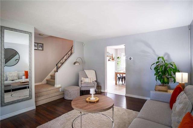 140 Barlake Ave, Townhouse with 3 bedrooms, 2 bathrooms and 1 parking in Hamilton ON | Image 19