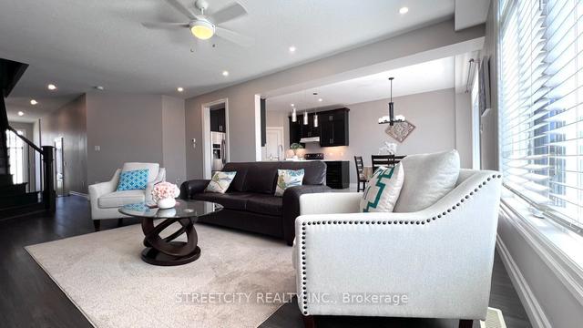 169 - 1061 Eagletrace Dr, Condo with 4 bedrooms, 4 bathrooms and 4 parking in London ON | Image 4