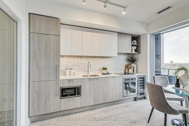 1608 - 2020 Bathurst St, Condo with 1 bedrooms, 1 bathrooms and 0 parking in Toronto ON | Image 34