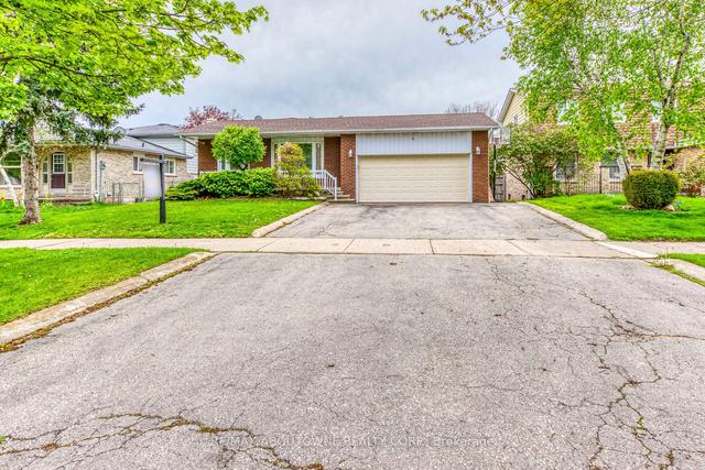 1386 Grosvenor St, House detached with 4 bedrooms, 2 bathrooms and 6 parking in Oakville ON | Image 1