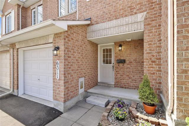 6311 Sablewood Pl, Townhouse with 3 bedrooms, 3 bathrooms and 2 parking in Ottawa ON | Image 3