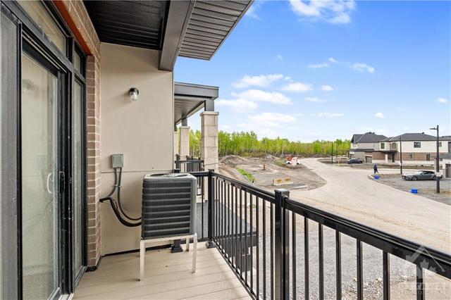 552 Tahoe Hts, Townhouse with 2 bedrooms, 3 bathrooms and 2 parking in Ottawa ON | Image 15