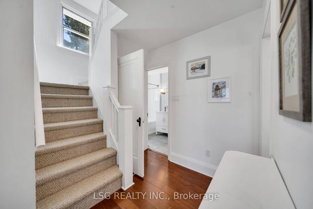13 Berl Ave, House detached with 2 bedrooms, 2 bathrooms and 5 parking in Toronto ON | Image 8