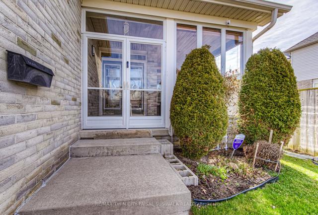 55 Southridge Dr, House detached with 5 bedrooms, 3 bathrooms and 4 parking in Kitchener ON | Image 23