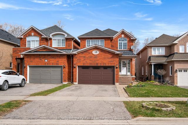 18 Long Point Dr, House semidetached with 4 bedrooms, 4 bathrooms and 5 parking in Richmond Hill ON | Image 1