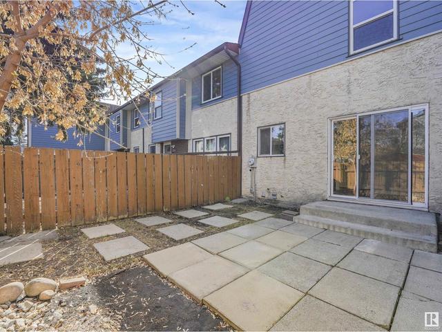 5 Willowdale Pl Nw, House attached with 3 bedrooms, 1 bathrooms and 2 parking in Edmonton AB | Image 6