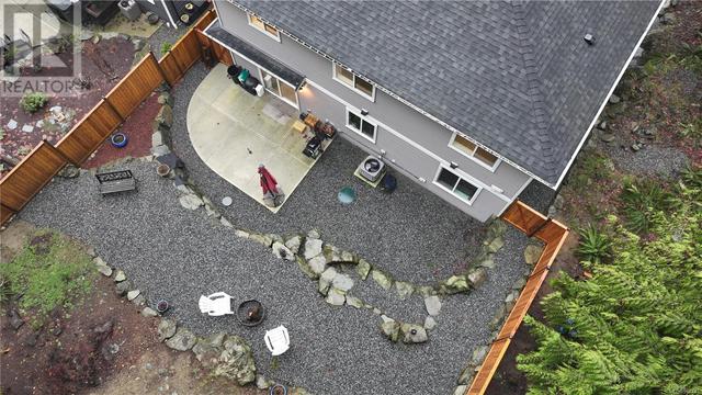 Aerial of backyard | Image 32
