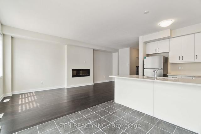31 Rowlock St, House attached with 3 bedrooms, 3 bathrooms and 2 parking in Welland ON | Image 2