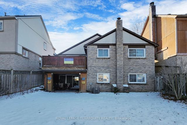 17 Newington Cres, House detached with 3 bedrooms, 3 bathrooms and 3 parking in Toronto ON | Image 21