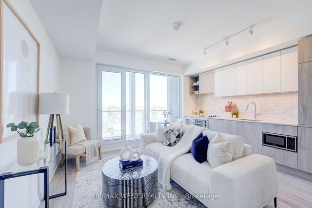 1507 - 2020 Bathurst St, Condo with 1 bedrooms, 1 bathrooms and 1 parking in Toronto ON | Image 4
