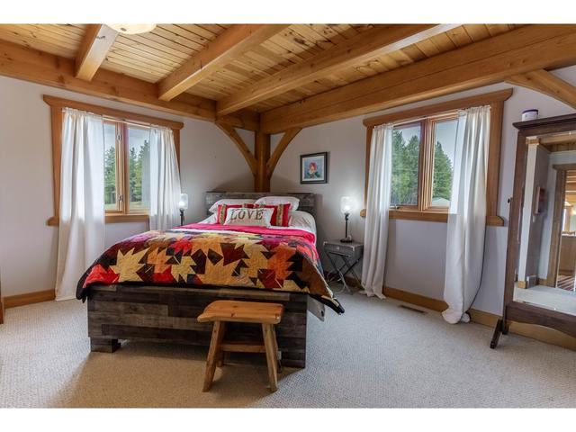 779 Sundown Lane, House detached with 3 bedrooms, 4 bathrooms and null parking in East Kootenay B BC | Image 26