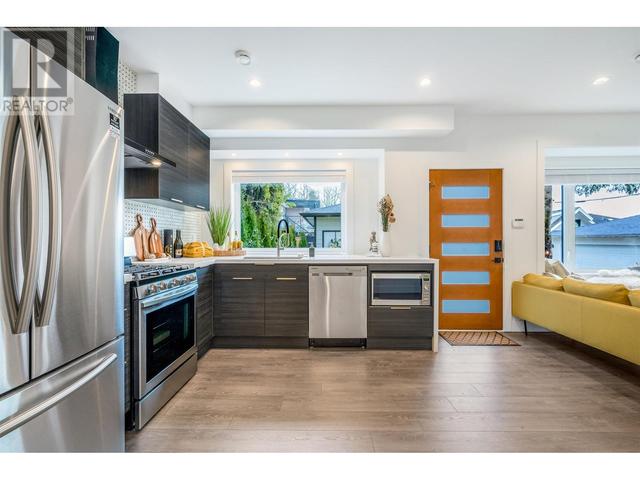 8034 Shaughnessy St, House detached with 4 bedrooms, 4 bathrooms and 1 parking in Vancouver BC | Image 11