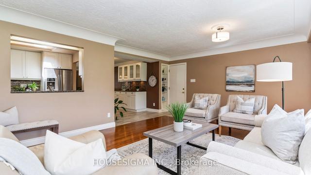 17 Silverdale Cres, House detached with 3 bedrooms, 3 bathrooms and 5 parking in London ON | Image 7