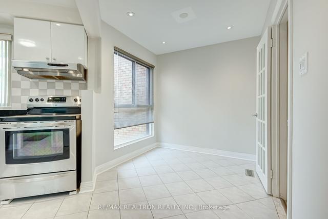 47 Laurie Shepway, Townhouse with 3 bedrooms, 2 bathrooms and 1 parking in Toronto ON | Image 7