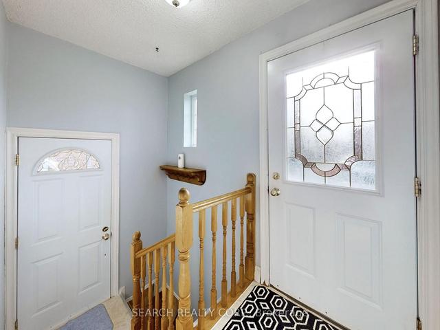 5 Colfax St, House detached with 3 bedrooms, 3 bathrooms and 4 parking in Toronto ON | Image 23
