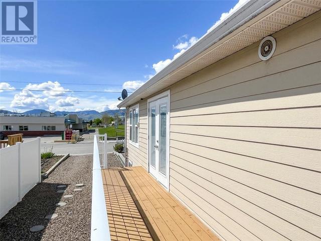 834 School Avenue, House detached with 4 bedrooms, 3 bathrooms and 3 parking in Oliver BC | Image 14