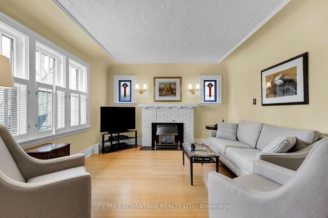 11 Chalmers St, House detached with 3 bedrooms, 1 bathrooms and 3 parking in London ON | Image 40