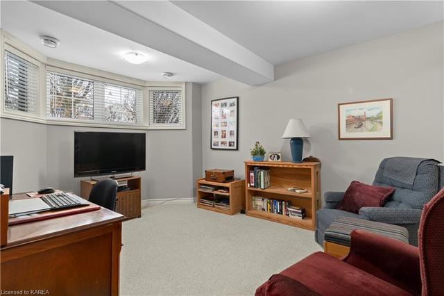 686 Augusta Dr, House detached with 3 bedrooms, 2 bathrooms and 3 parking in Kingston ON | Image 27