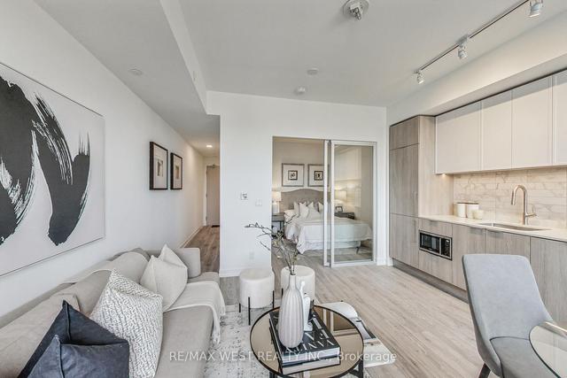 1608 - 2020 Bathurst St, Condo with 1 bedrooms, 1 bathrooms and 0 parking in Toronto ON | Image 32
