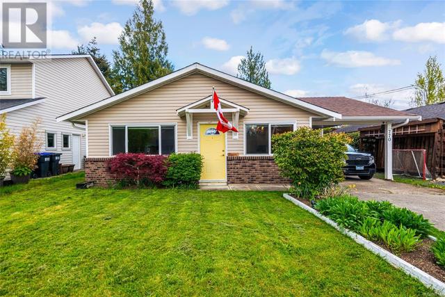 770 Phillips St, House detached with 3 bedrooms, 2 bathrooms and 2 parking in Parksville BC | Image 1
