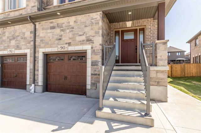 90 Hollybrook Tr, House attached with 3 bedrooms, 4 bathrooms and 3 parking in Kitchener ON | Image 23