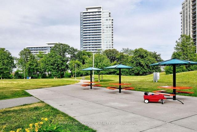 1004 - 15 North Park Rd, Condo with 2 bedrooms, 2 bathrooms and 1 parking in Vaughan ON | Image 18