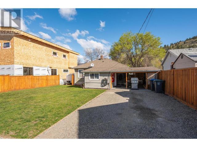 559 Cambridge Ave, House detached with 2 bedrooms, 1 bathrooms and 4 parking in Kelowna BC | Image 25
