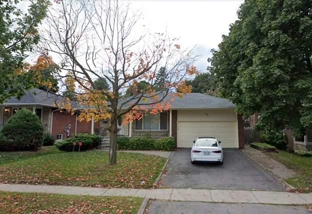 34 Kenmanor Blvd, House detached with 3 bedrooms, 2 bathrooms and 4 parking in Toronto ON | Image 1