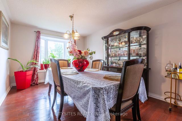 45 Ravenscliffe Ct, House detached with 3 bedrooms, 4 bathrooms and 4 parking in Brampton ON | Image 5