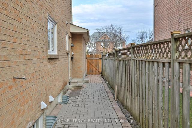 104 Coppard Ave, House detached with 3 bedrooms, 1 bathrooms and 1 parking in Markham ON | Image 19