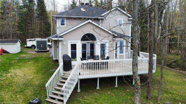 2431 Northshore Rd, House detached with 3 bedrooms, 2 bathrooms and 6 parking in North Bay ON | Image 34
