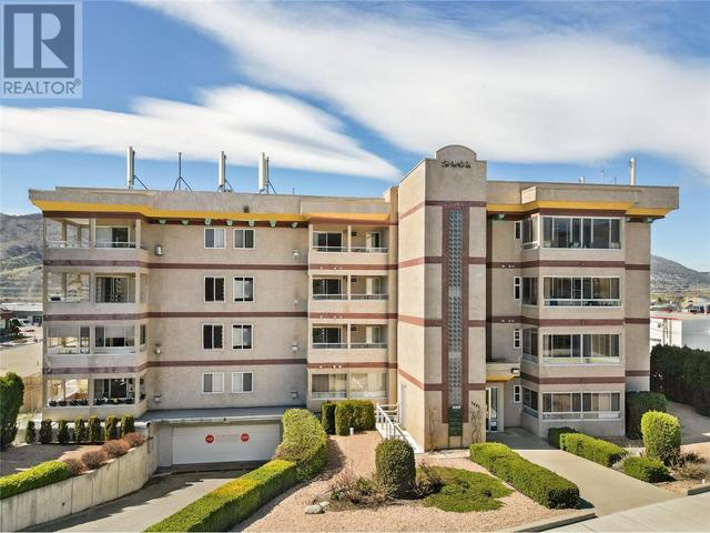 202 - 2401 South Main St, Condo with 2 bedrooms, 2 bathrooms and 1 parking in Penticton BC | Image 3