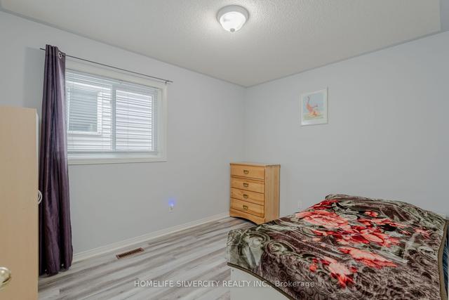 77 Ural Cir, House attached with 3 bedrooms, 3 bathrooms and 2 parking in Brampton ON | Image 17