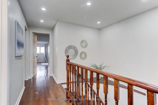 62 Laguna Cres, House detached with 4 bedrooms, 4 bathrooms and 6 parking in Markham ON | Image 15