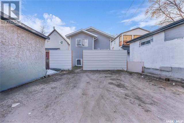 528 H Avenue S, House detached with 6 bedrooms, 3 bathrooms and null parking in Saskatoon SK | Image 42