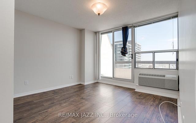 PH4 - 55 William St E, Condo with 3 bedrooms, 2 bathrooms and 1 parking in Oshawa ON | Image 9