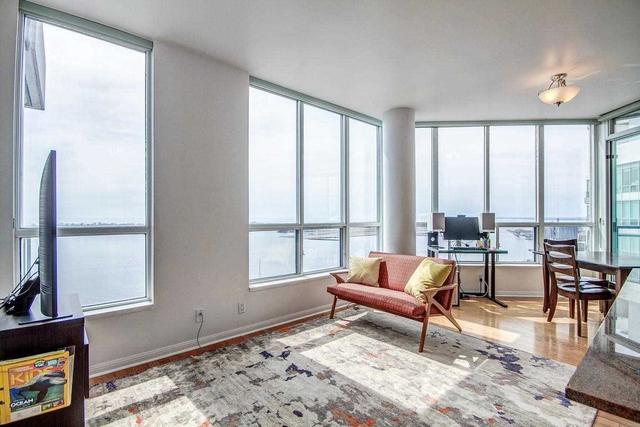 2706 - 228 Queens Quay W, Condo with 2 bedrooms, 2 bathrooms and 1 parking in Toronto ON | Image 20