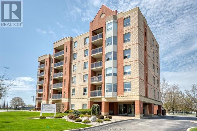 205 - 99 Robson Rd, Condo with 2 bedrooms, 2 bathrooms and null parking in Leamington ON | Image 29