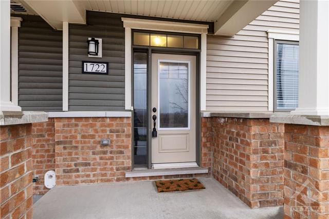 1722 Maple Grove Rd, Townhouse with 4 bedrooms, 4 bathrooms and 2 parking in Ottawa ON | Image 2